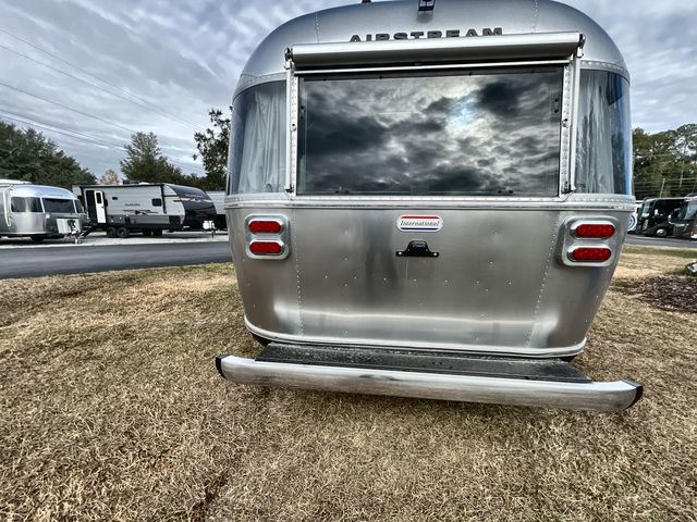 2025 Airstream 25FBQ Base