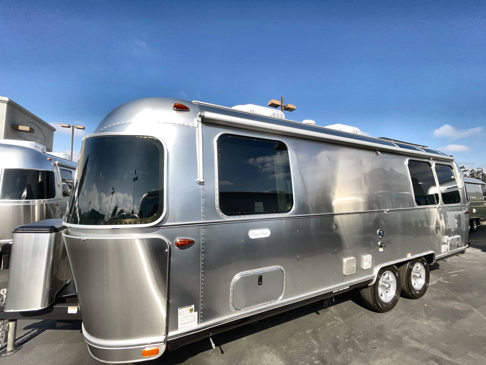 2025 Airstream 25FBT Base