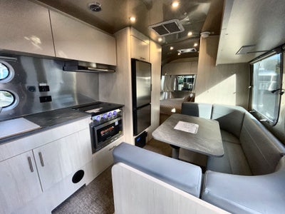 2026 Airstream 23FBQ Base