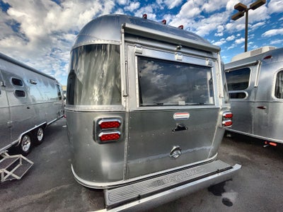 2026 Airstream 27FBQ Base