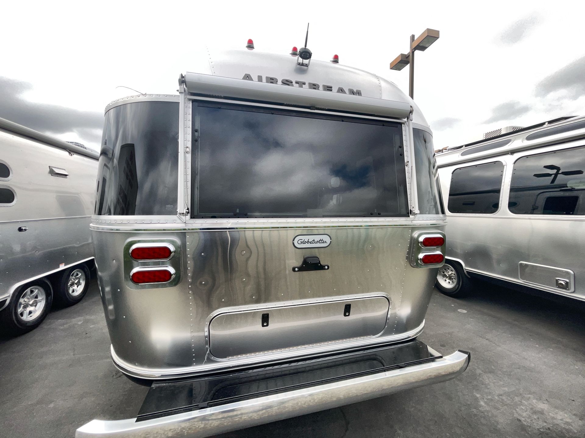 2025 Airstream 25FBQ Base
