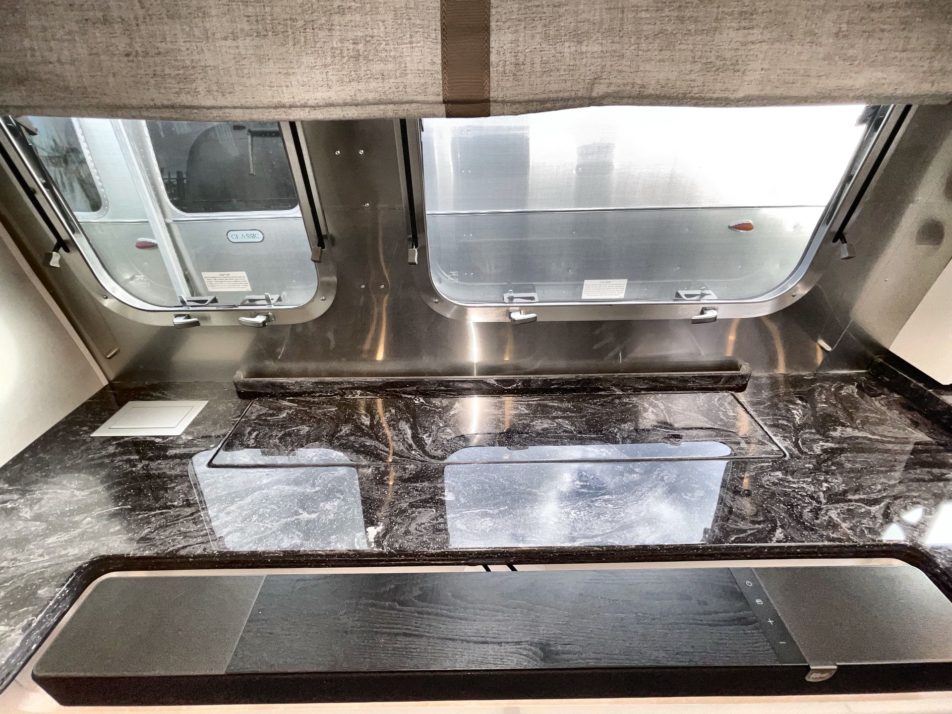 2026 Airstream 33FBQ Base