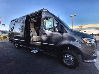 2025 Airstream 24 GL Base