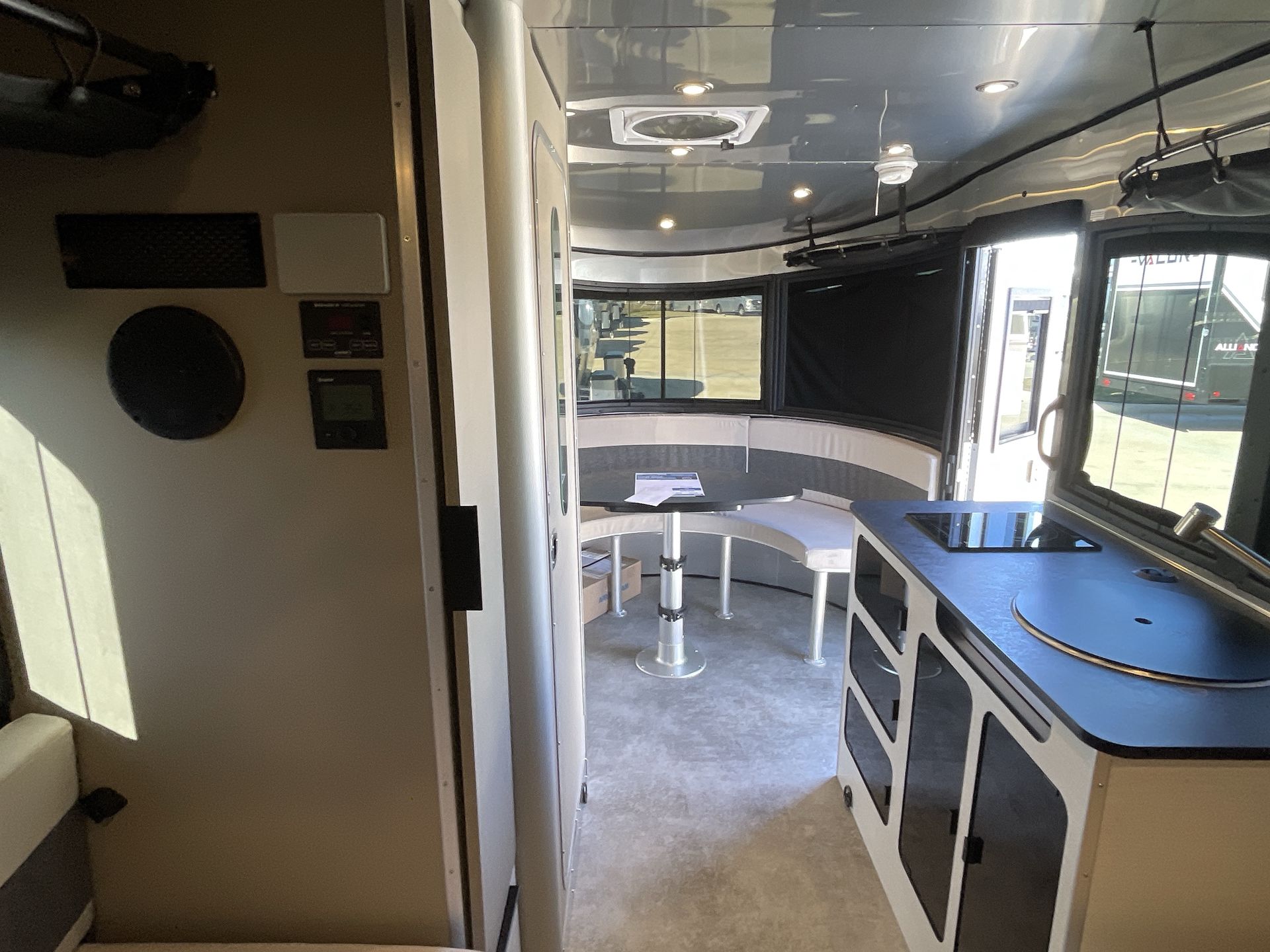 2026 Airstream 20Xe Base