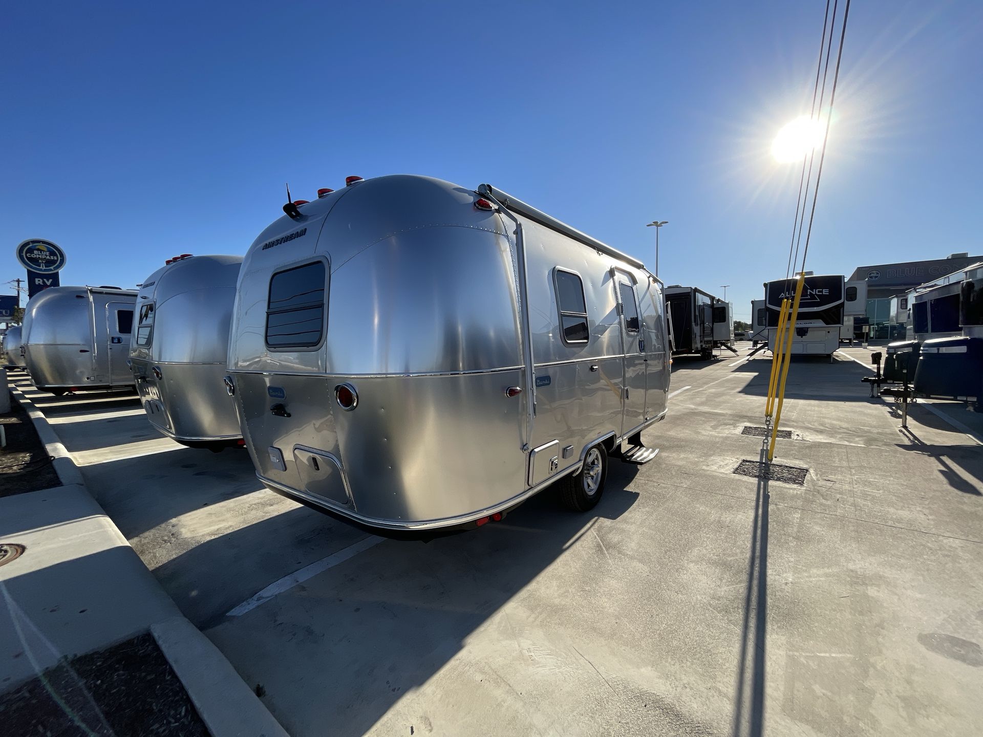 2025 Airstream 20FB Base
