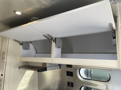 2026 Airstream 25FBQ Base