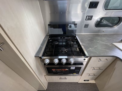 2026 Airstream 25FBT Base