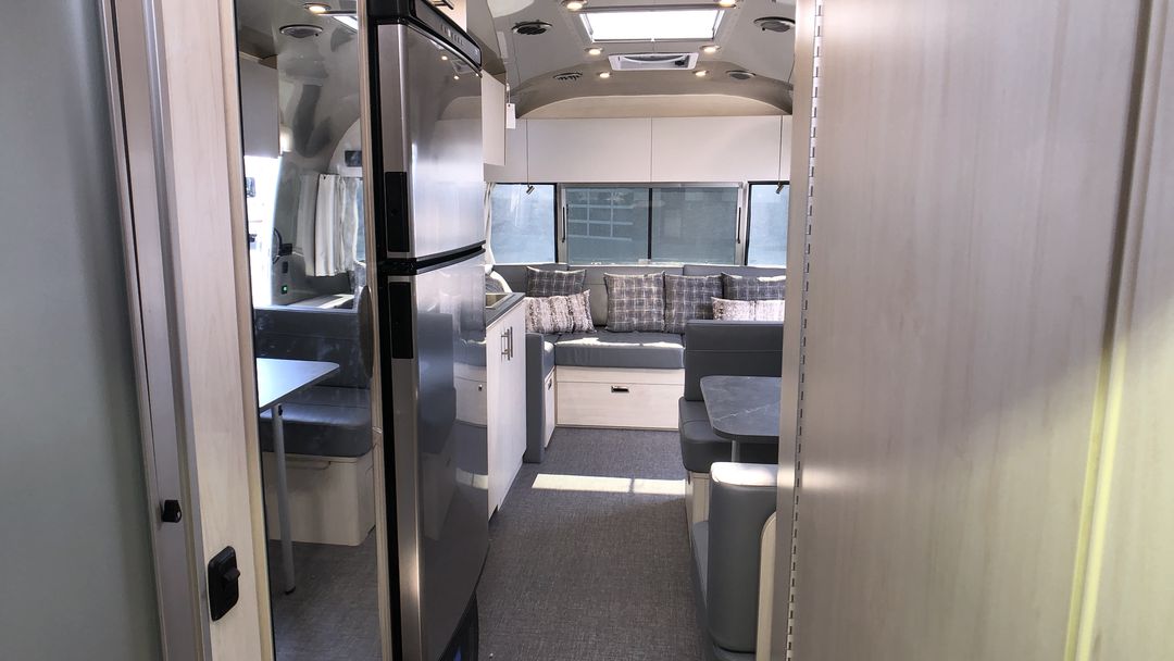 2026 Airstream 28RBT Base