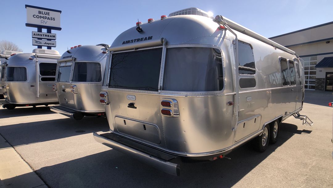 2026 Airstream 28RBT Base