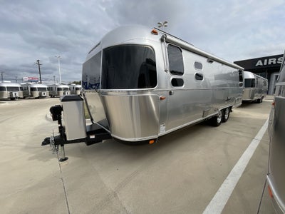 2026 Airstream 28RBT Base