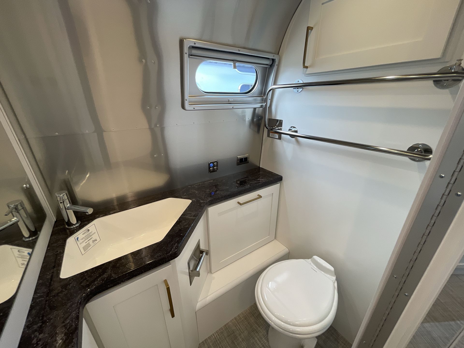 2026 Airstream 30RBQ Base