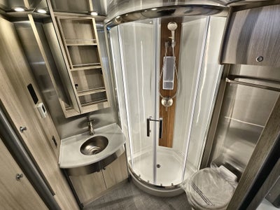 2026 Airstream 30RBT Base