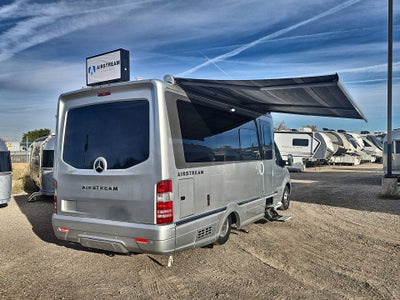2026 Airstream 30RBT Base
