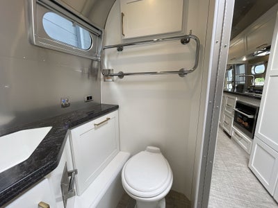 2026 Airstream 30RBT Base