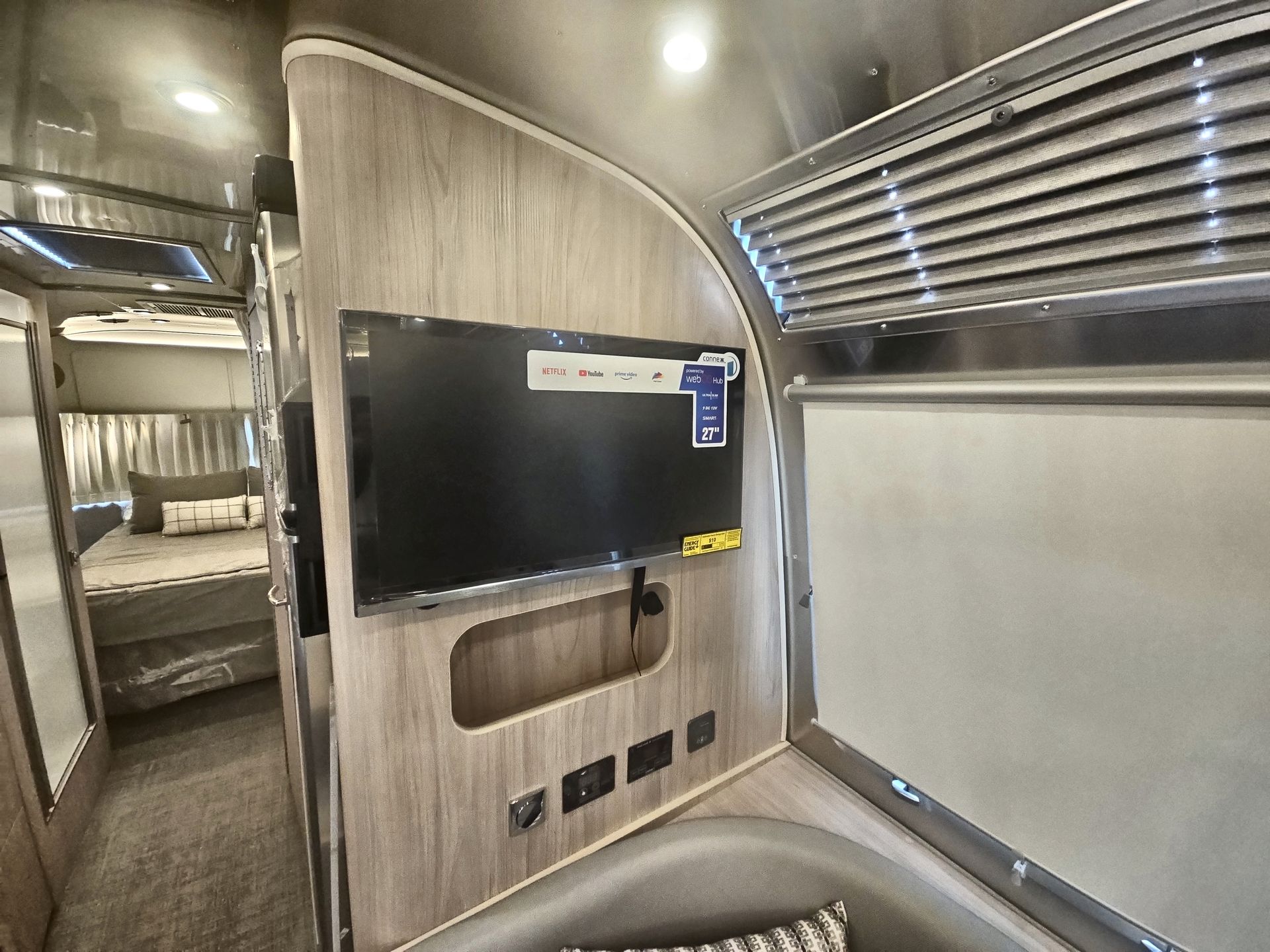2026 Airstream 30RBQ Base