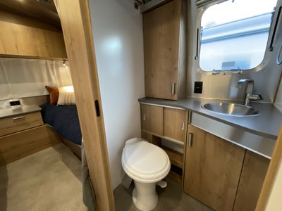 2026 Airstream 25FBT Base