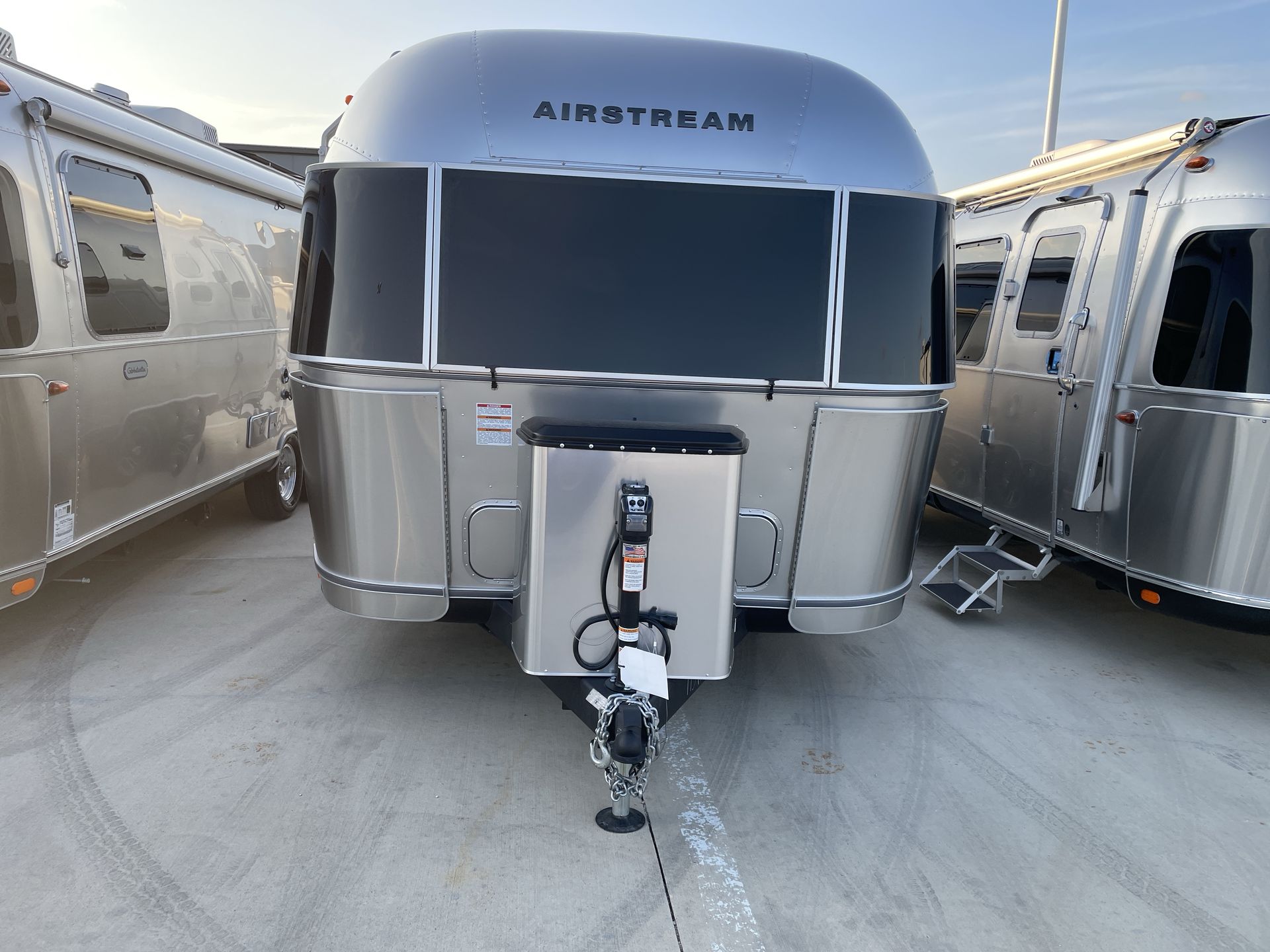 2026 Airstream 25FBT Base