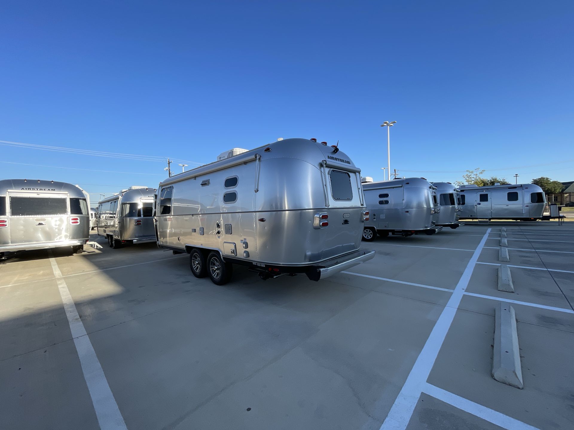 2025 Airstream 23FBQ Base