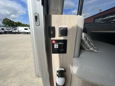 2026 Airstream 25FBT Base