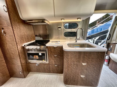 2026 Airstream 27FBT Base