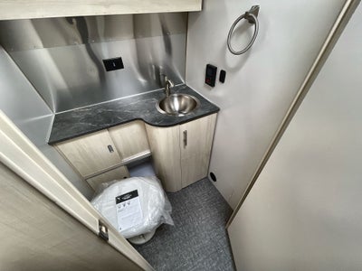 2026 Airstream 27FBT Base