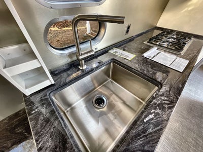 2026 Airstream 33FBQ Base