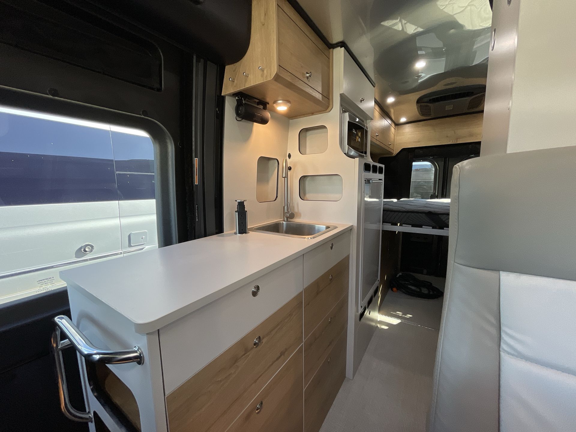 2026 Airstream Rangeline Base
