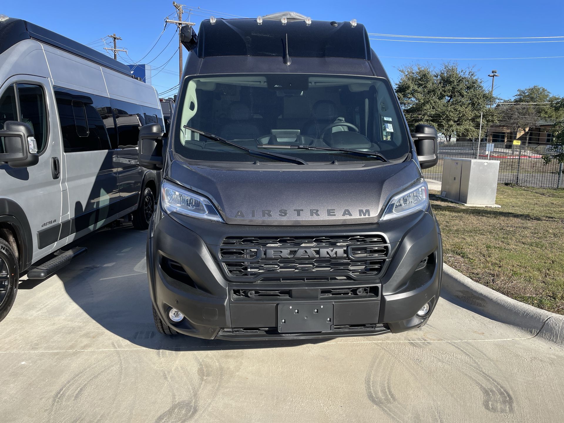 2026 Airstream Rangeline Base