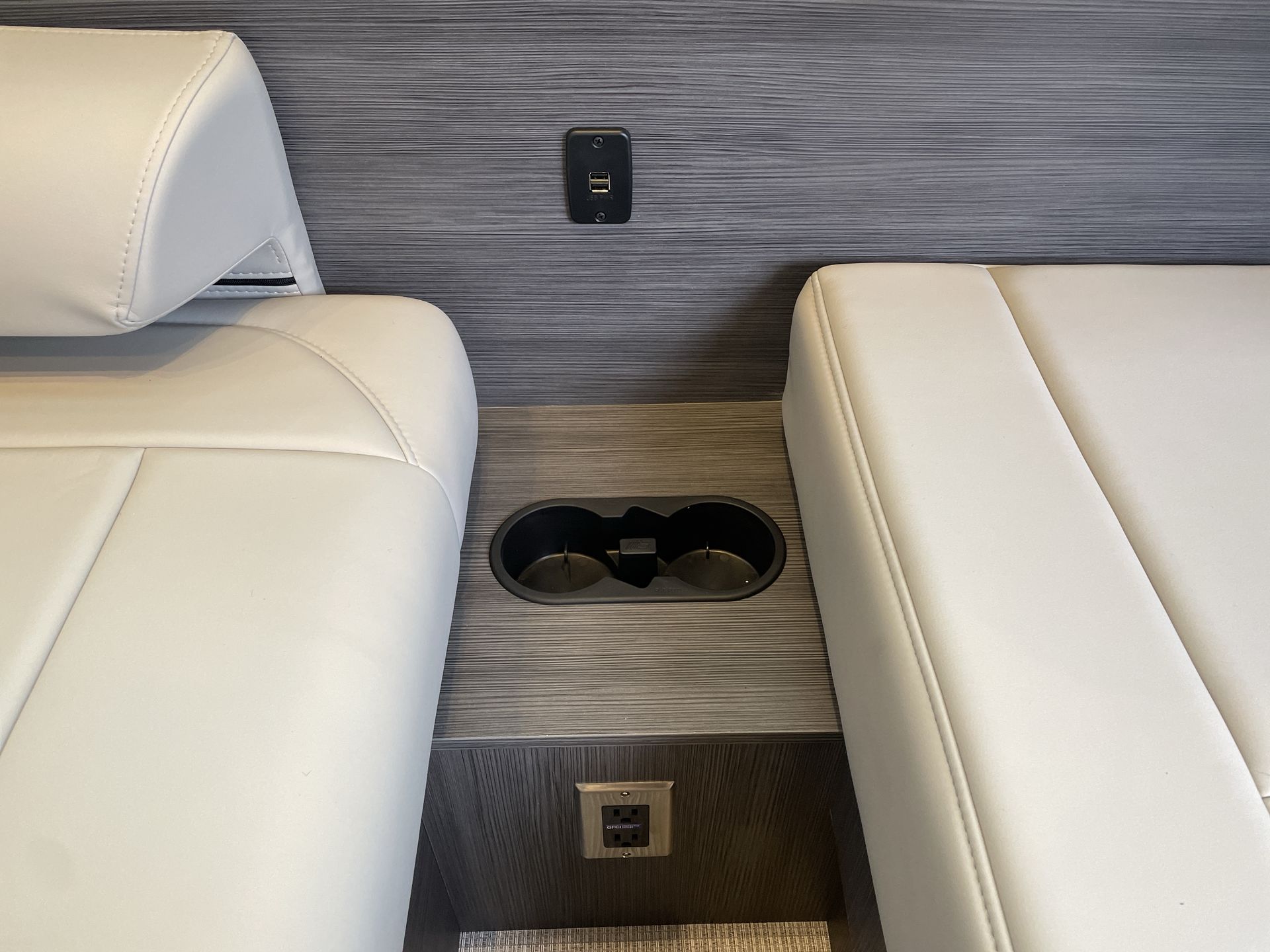 2026 Airstream 19GT Base