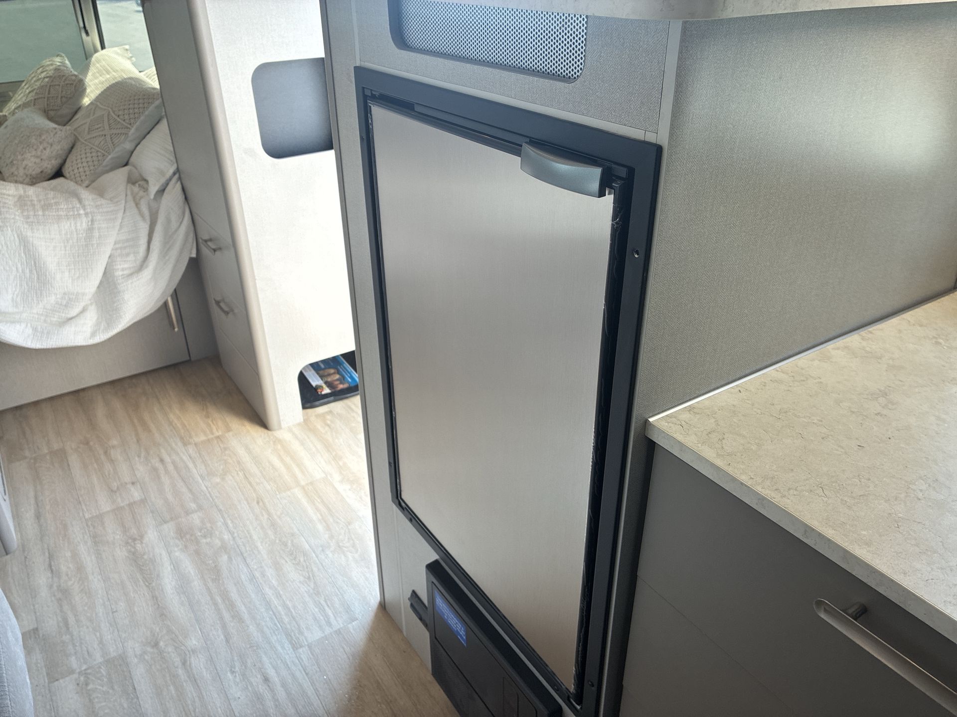 2025 Airstream 20FB Base