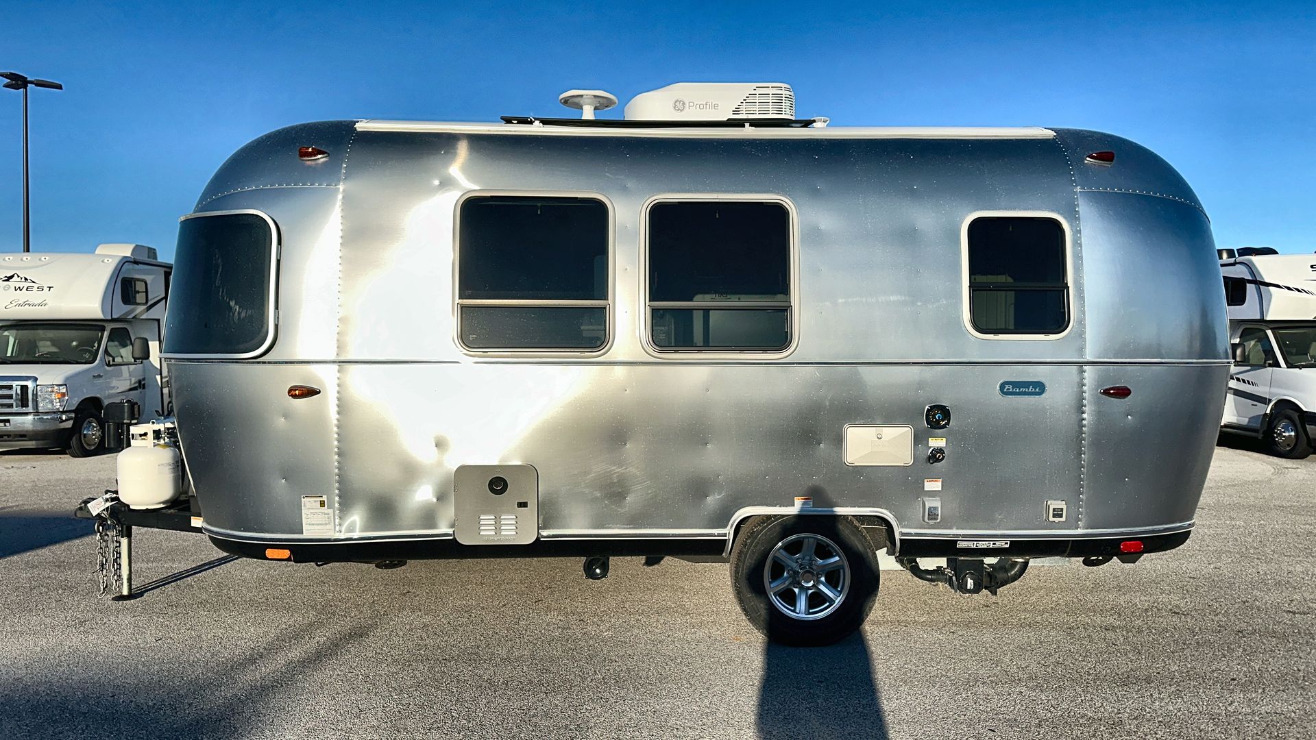 2025 Airstream 20FB Base