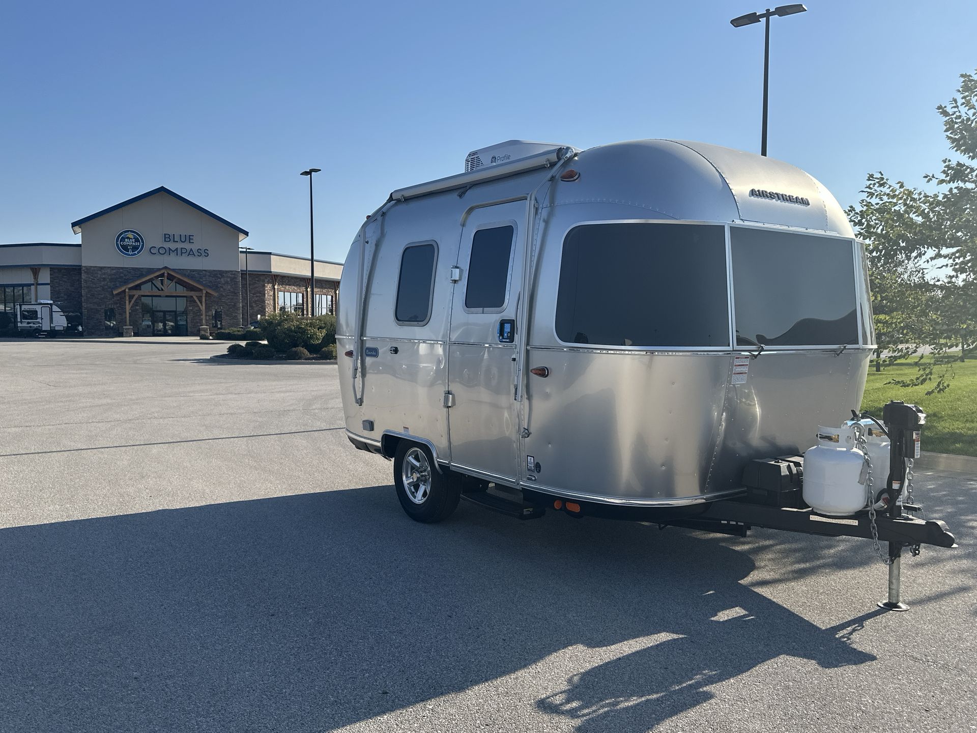 2026 Airstream 16RB Base