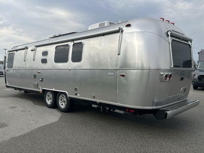 2026 Airstream 33FBQ Base