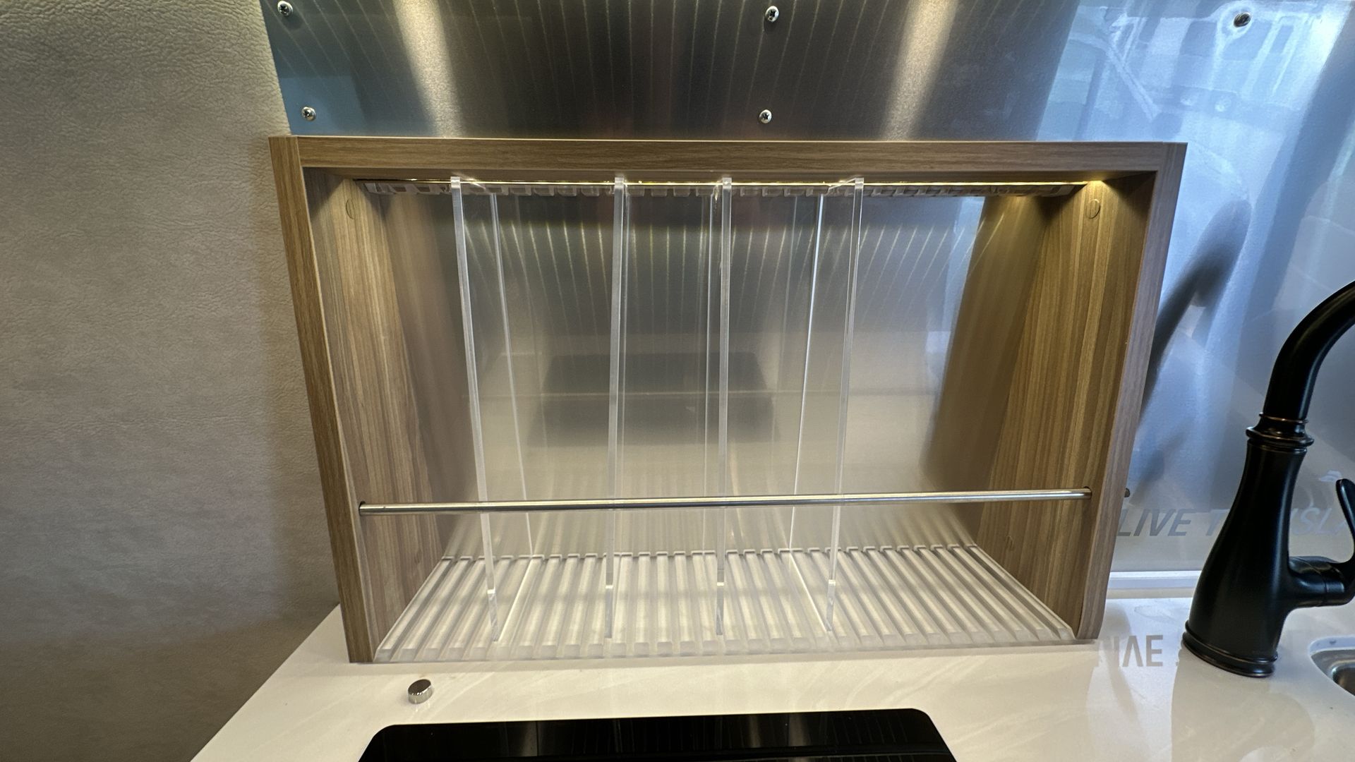 2025 Airstream 24 GL Base