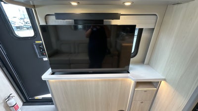 2026 Airstream Murphy Suite Base