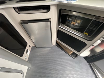 2026 Airstream 16X Base