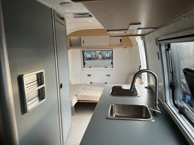 2026 Airstream 22RB Base