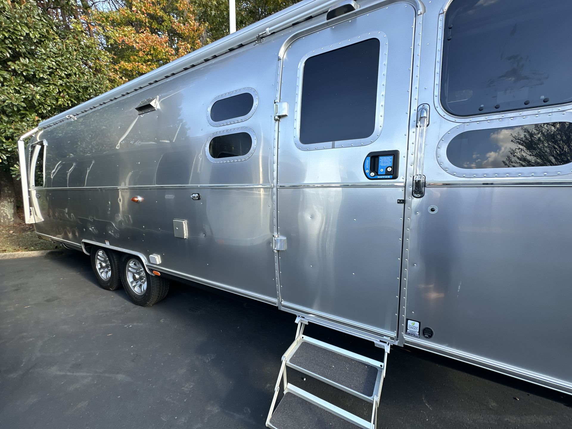 2025 Airstream 30RBQ Base