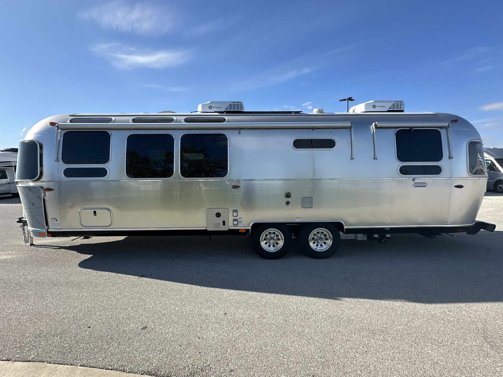 2026 Airstream 30RBQ Base