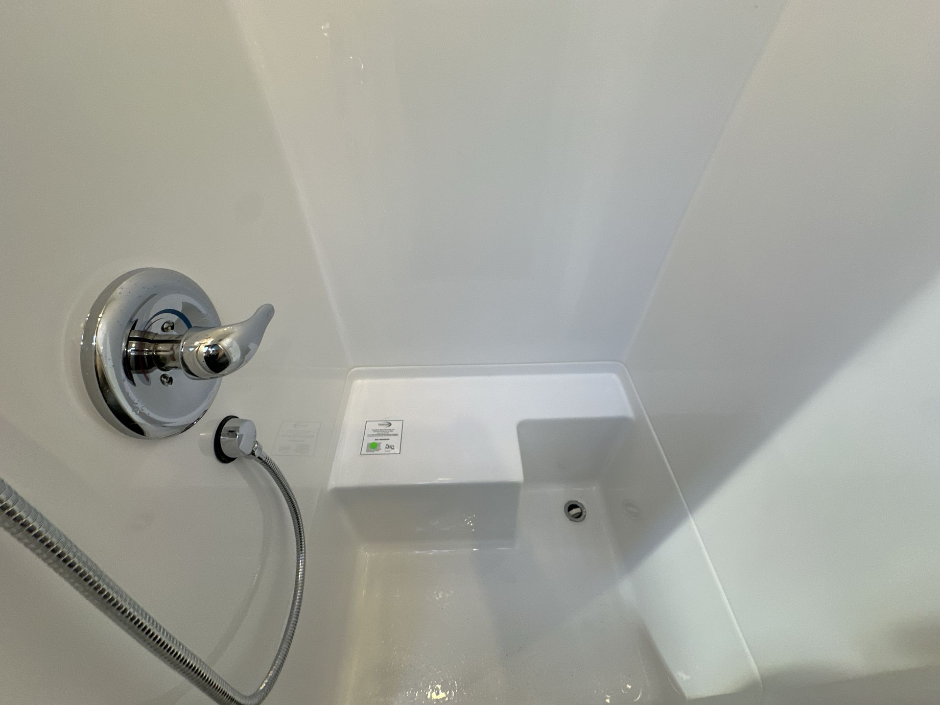 2026 Airstream 27FBQ Base