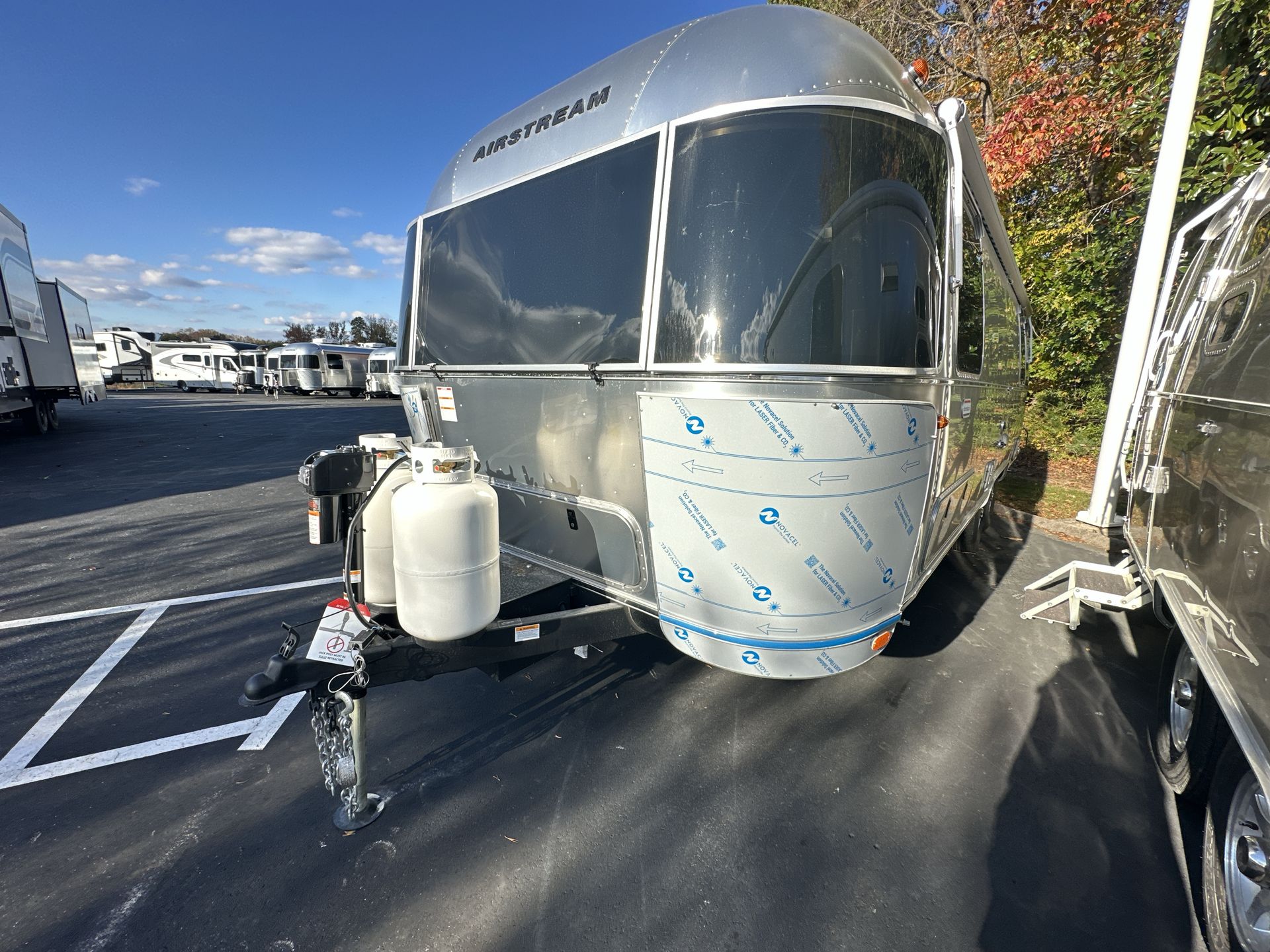 2026 Airstream 27FBT Base