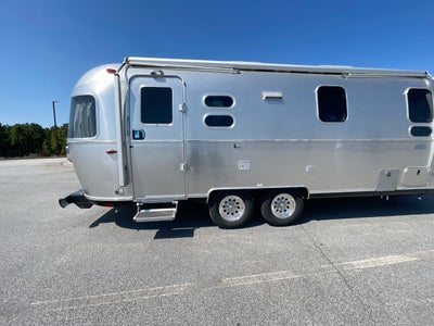 2026 Airstream 25FBT Base