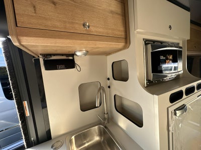 2026 Airstream Rangeline Base