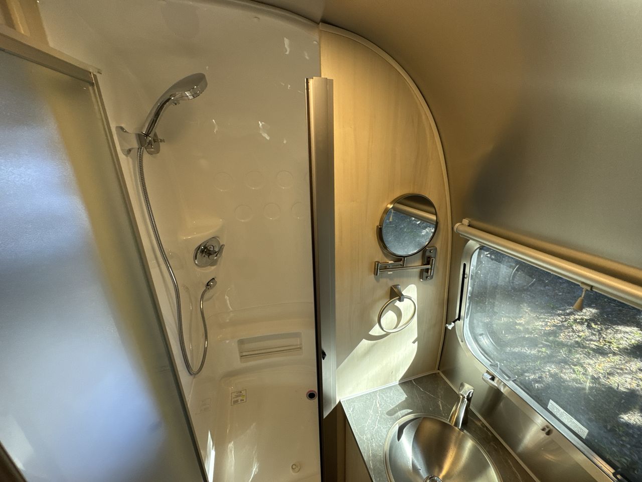 2026 Airstream 23FBT Base