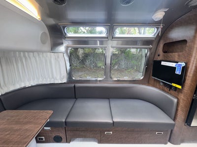 2025 Airstream 25FBQ Base