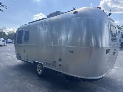 2025 Airstream 22FB Base