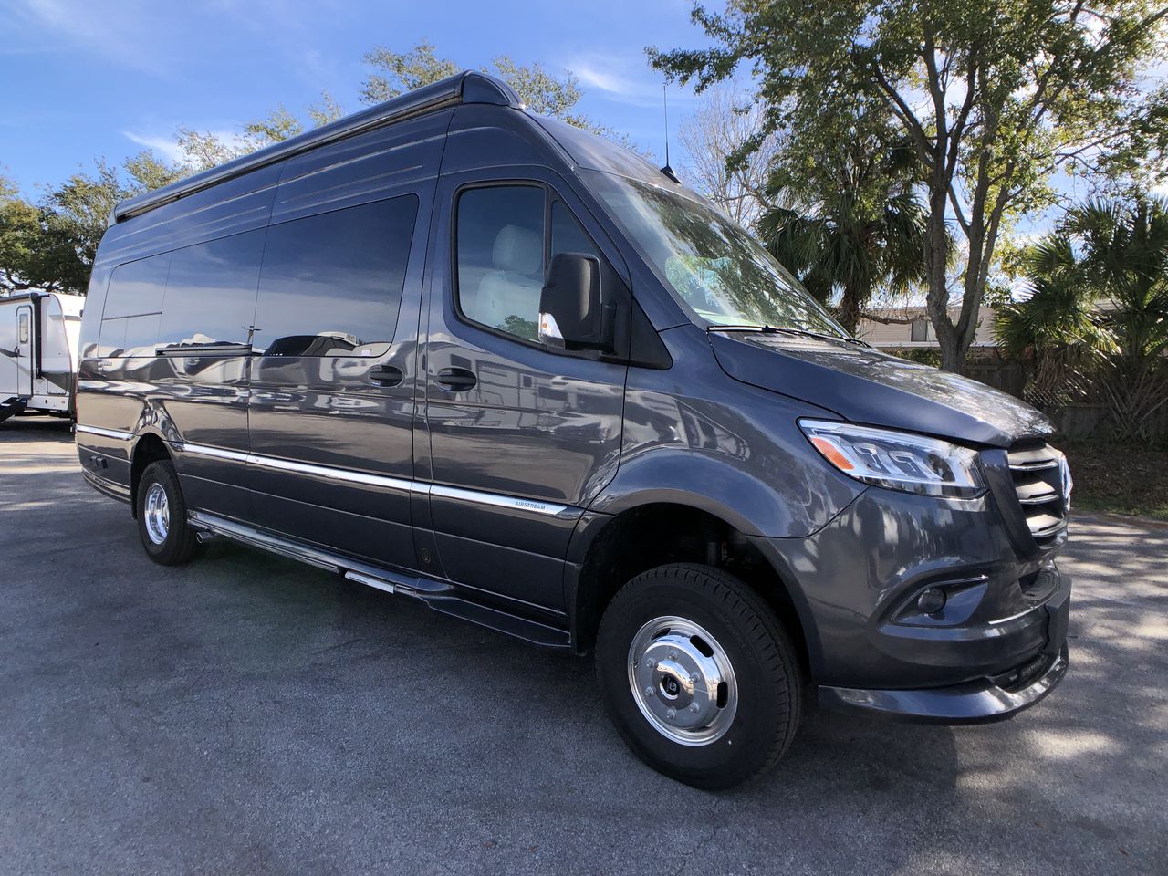2025 Airstream 24GT Base