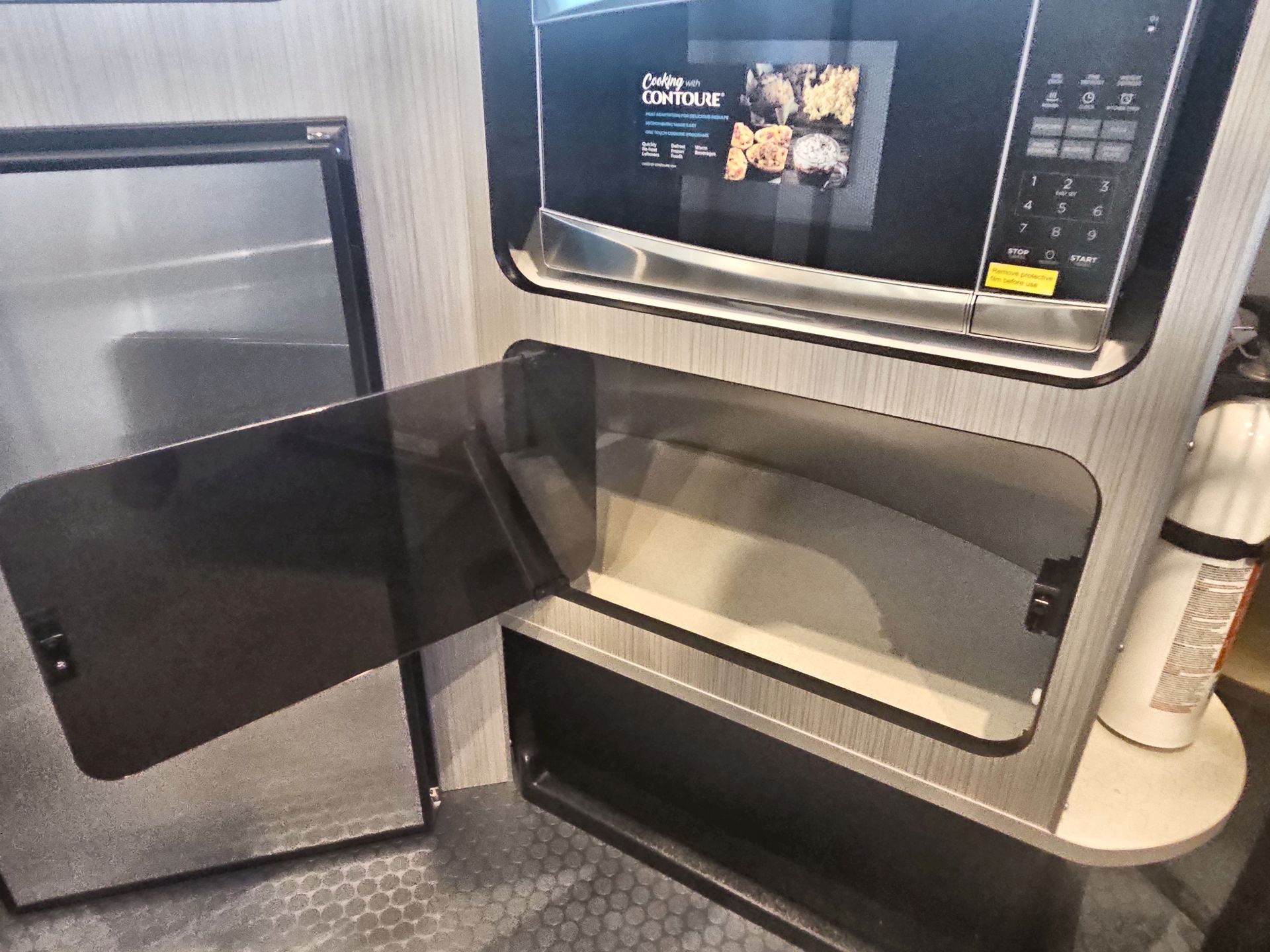 2026 Airstream 16X Base