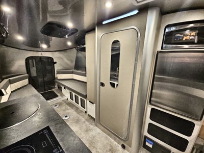 2026 Airstream 20Xe Base