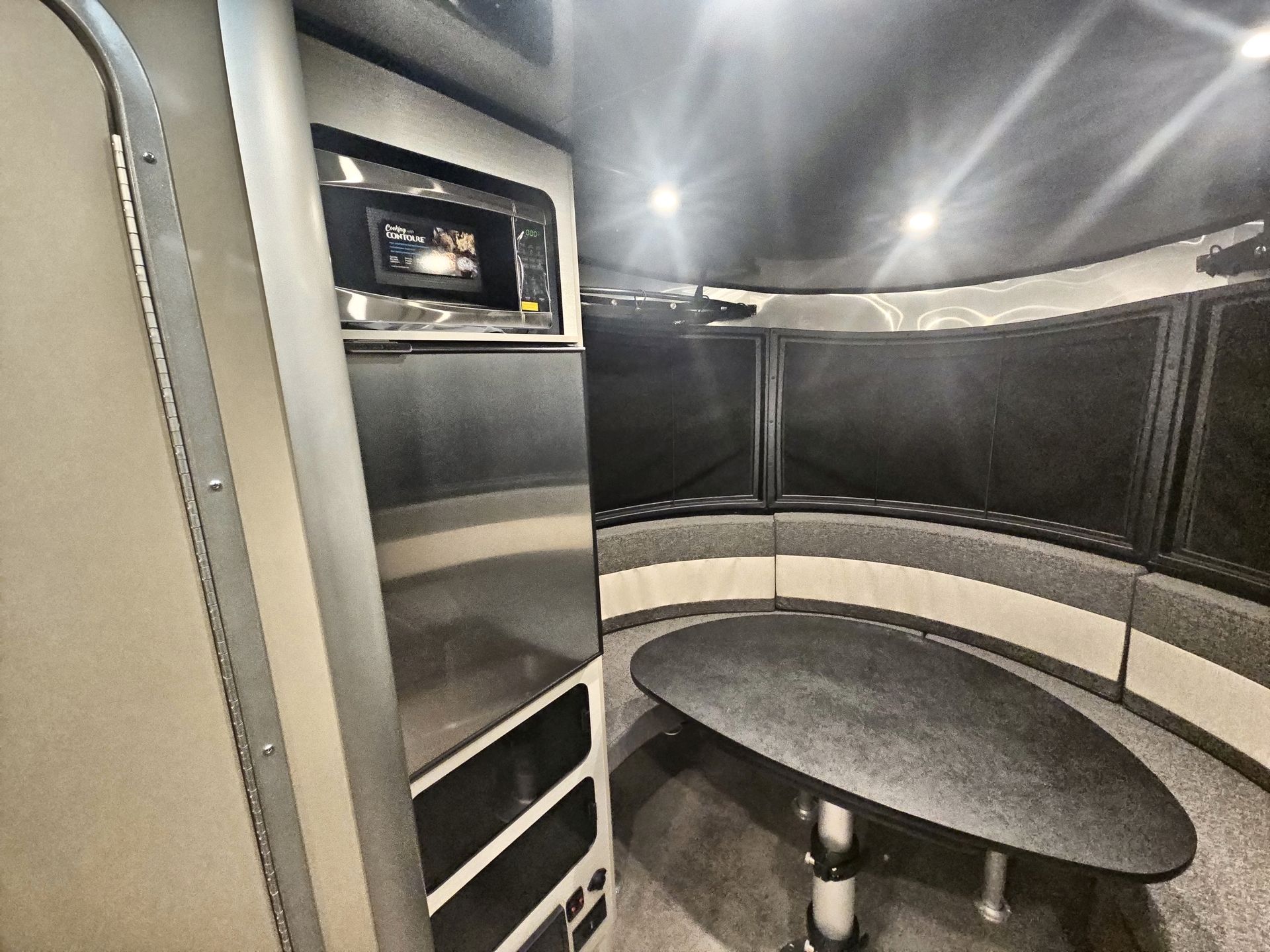2026 Airstream 20Xe Base